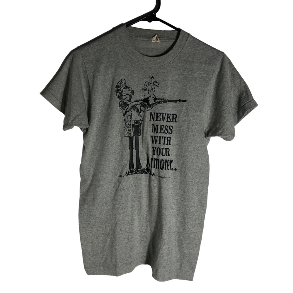 Vintage Never Mess With Your Armorer Screen Stars short sleeve Tshirt. Sz Medium